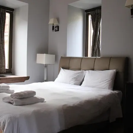Tsarbou Guest house 4*