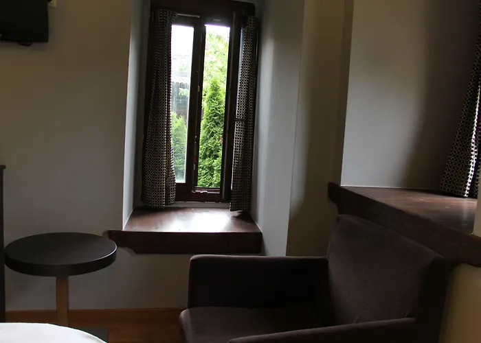 Tsarbou Pensionat 3*