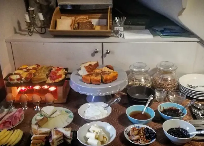 Pensionat Tsarbou 3*